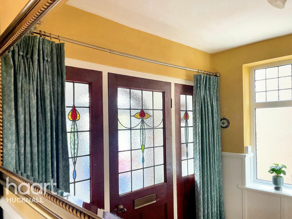 2 bedroom detached house for sale in Papplewick Lane, Nottingham, NG15