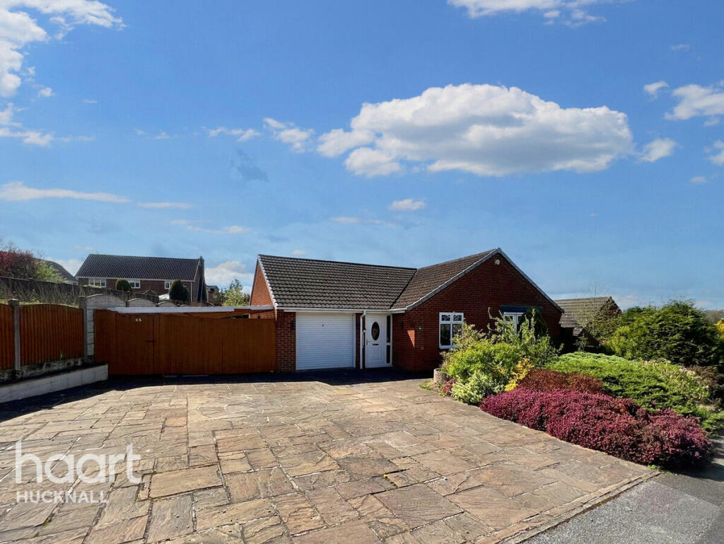 4 bedroom bungalow for sale in Fackley Way, SuttonInAshfield, NG17