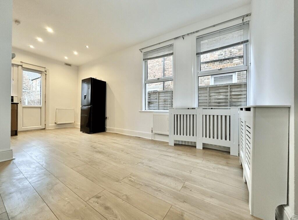 Main image of property: St Margarets Avenue, N15