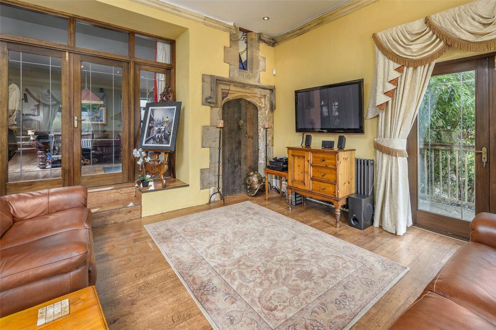 5 bedroom detached house for sale in Old Elvet, Durham, DH1