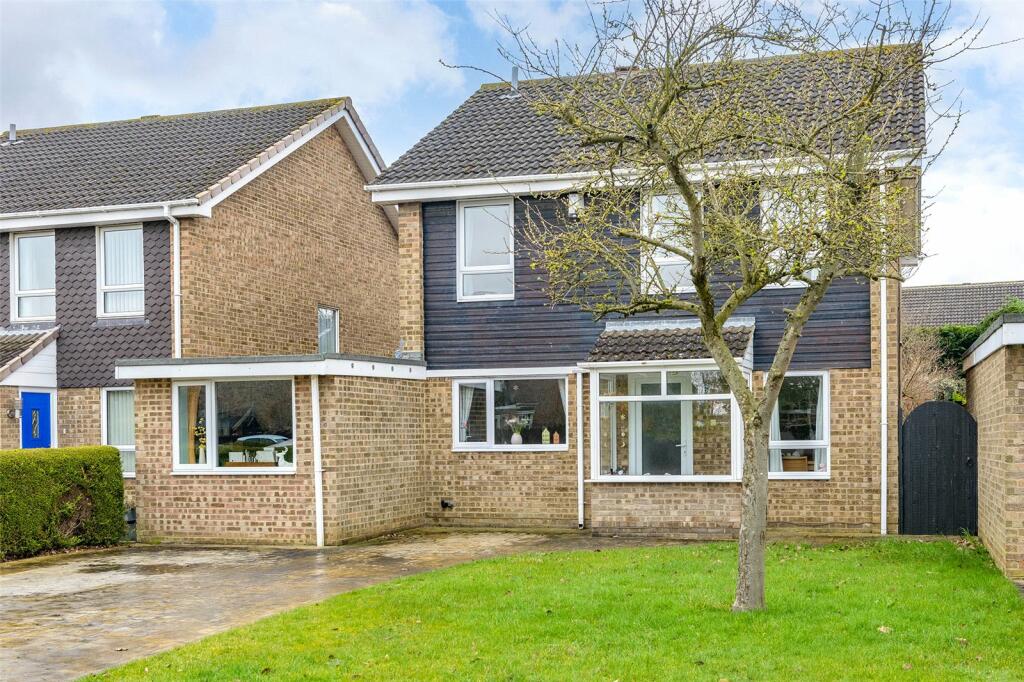 4 bedroom detached house for sale in The Rigg, Yarm, TS15