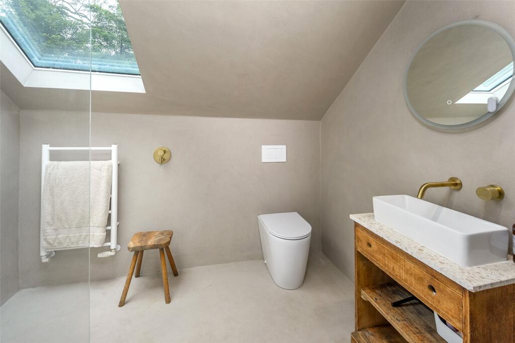 Additional property image - North Lodge, Chester Le Street, DH3