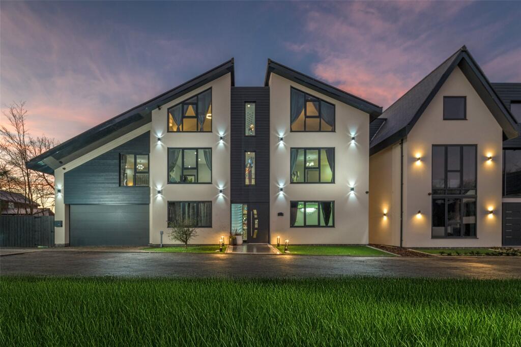 Main image of property: Trinity Mews, Durham, DH1