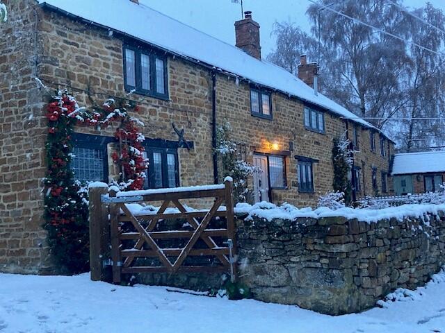 Main image of property: Creampot Lane, Cropredy, OXON, OX17