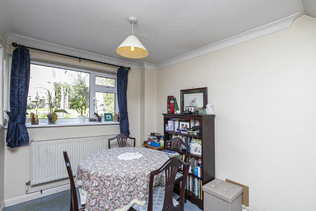 3 bedroom end of terrace house for sale in Willow Path, Waltham Abbey, EN9