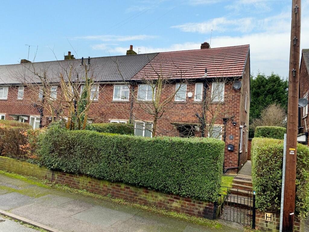 3 bedroom end of terrace house for rent in Maple Road, Alderley Edge, SK9