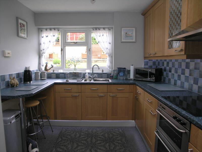 3 bedroom semidetached house for sale in ROWLEY REGIS, Wendover Road, B65