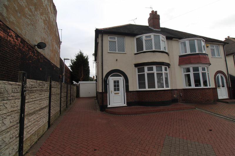 3 bedroom semidetached house for sale in ROWLEY REGIS, Gorsty Hill