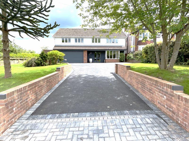 5 bedroom detached house for sale in ROMSLEY, Bromsgrove Road, B62