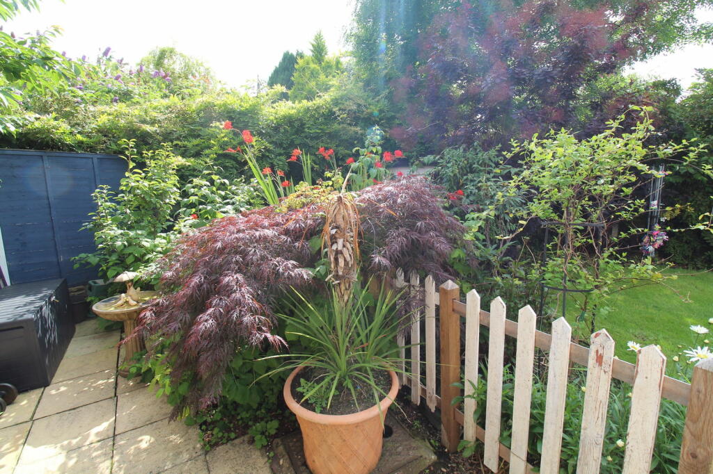 Additional property image - ROWLEY REGIS, Spring Avenue