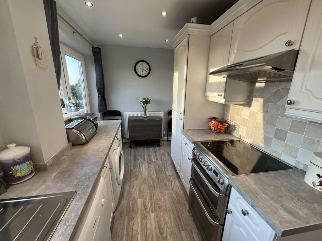 Additional property image - ROWLEY REGIS, Hillside Avenue