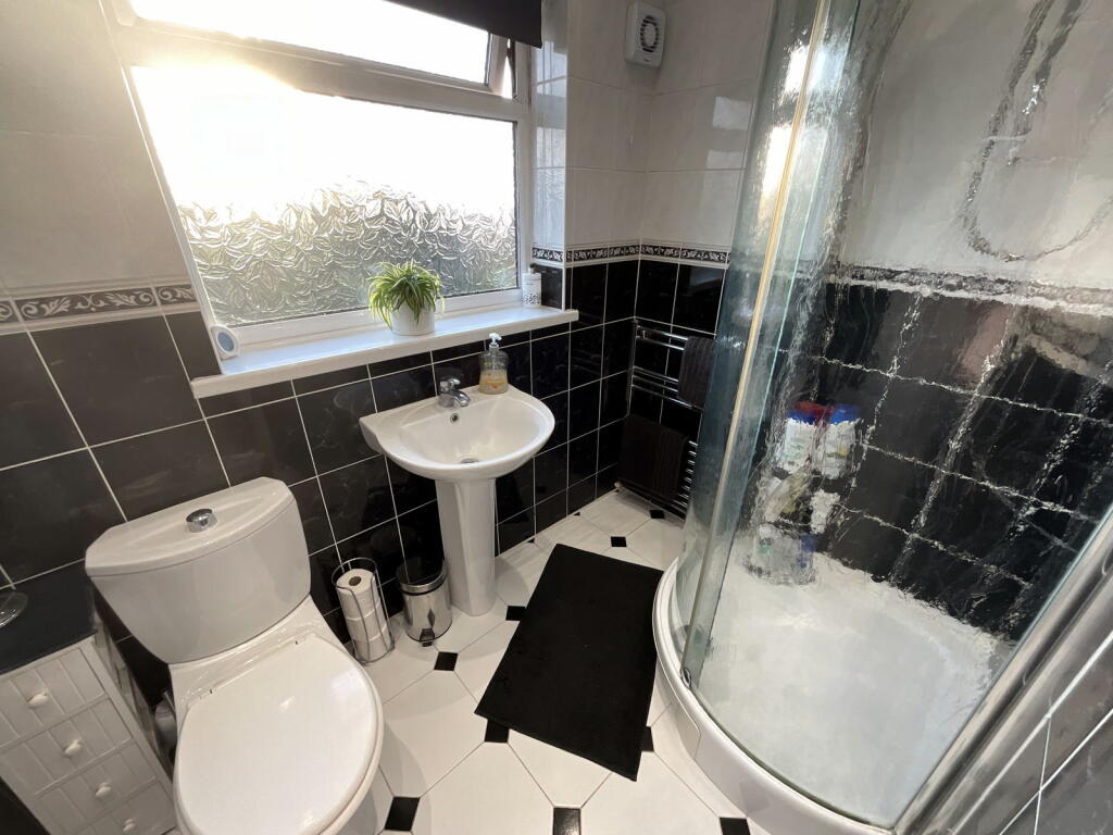 Additional property image - ROWLEY REGIS, Hillside Avenue