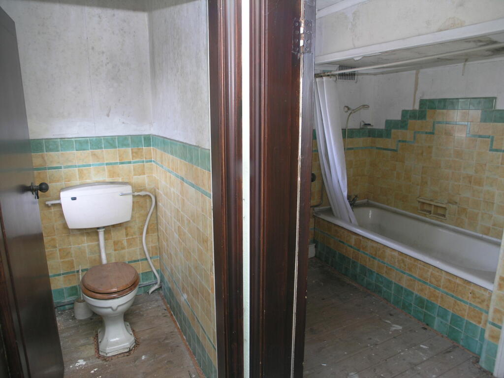 Additional property image - ROWLEY REGIS, Waterfall Lane