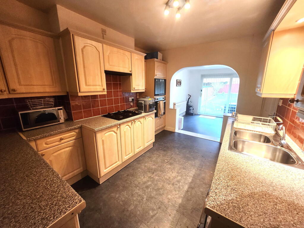 Additional property image - Park Avenue, Rowley Regis, B65 9ES