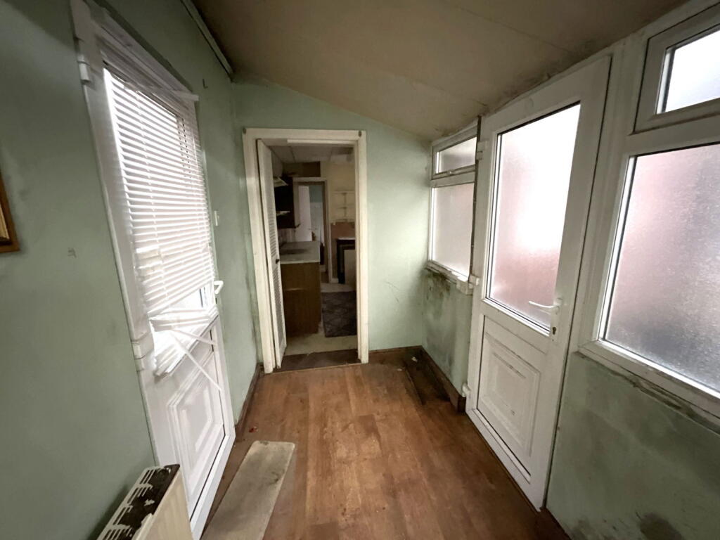 Additional property image - ROWLEY REGIS, Avenue Road