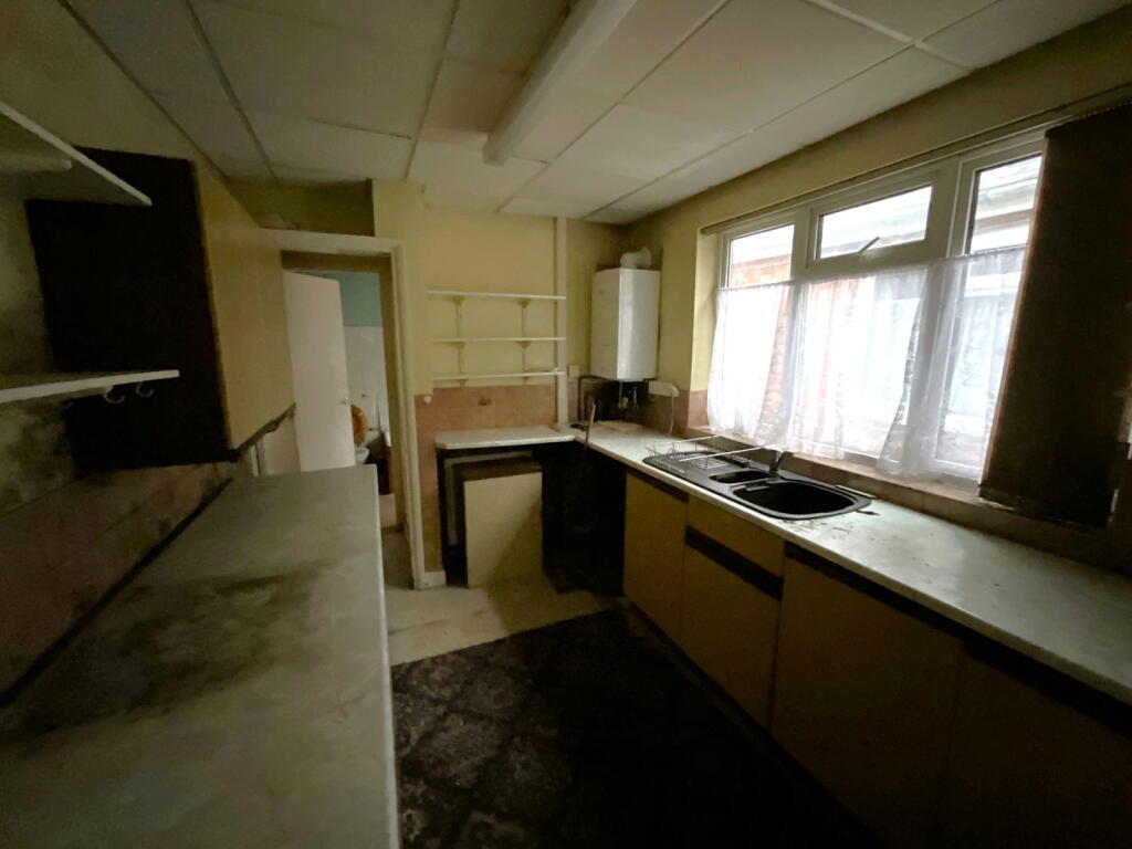 Additional property image - ROWLEY REGIS, Avenue Road
