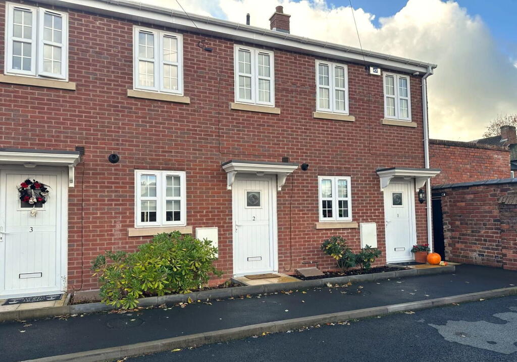 Main image of property: Hanbury Mews, Stourbridge, DY8 1FE