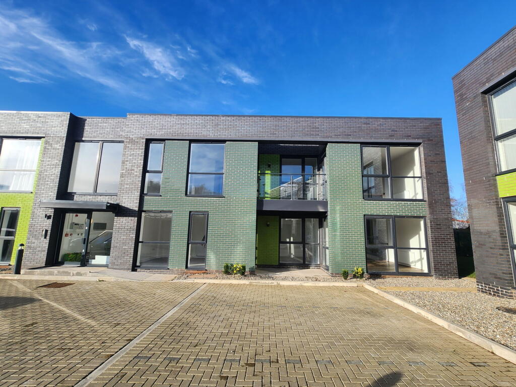 Main image of property: 200 Stourbridge Road, Stourbridge, DY9 7BU