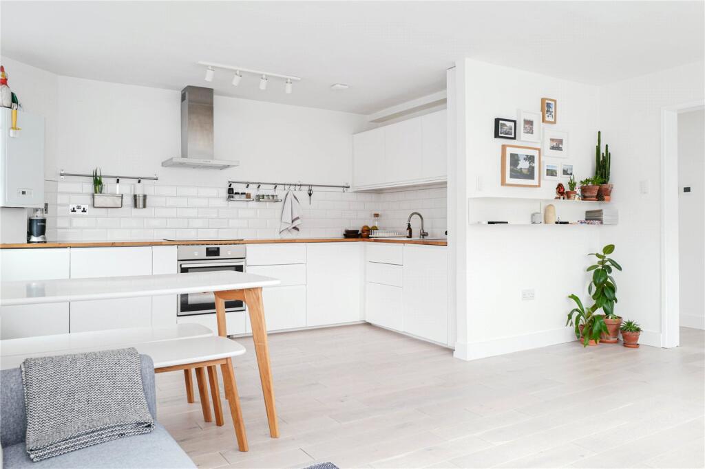 Main image of property: McCarthy Court, Banbury Street, Battersea, London, SW11