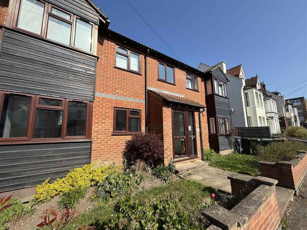 Main image of property: Woodland Road