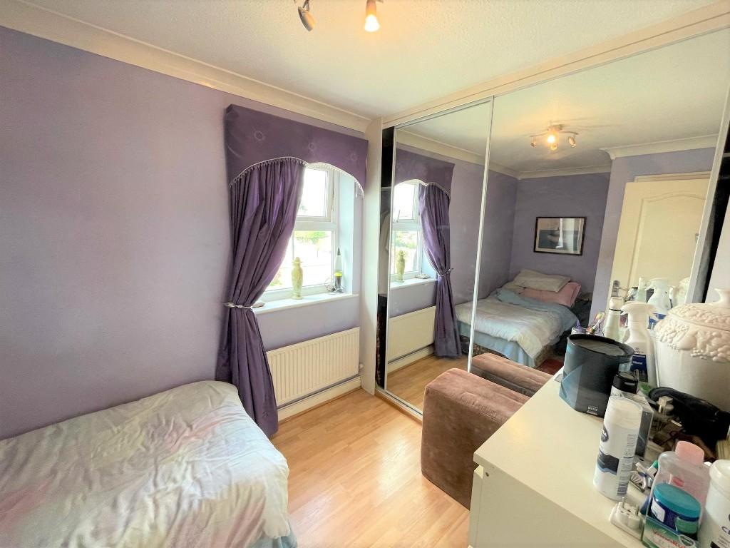 2 bedroom semidetached house for sale in Walkers Drive, Leigh, Greater