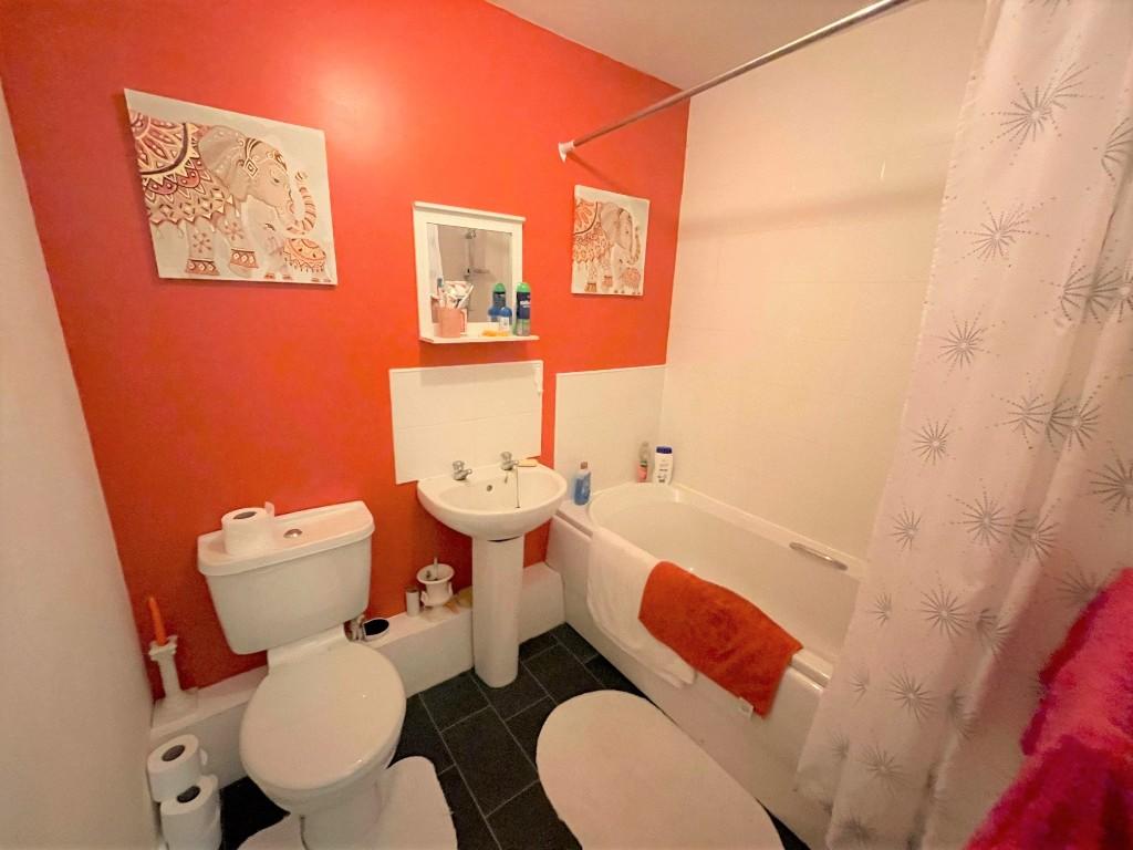1 bedroom flat for sale in Garden Vale, Leigh, Greater Manchester, WN7