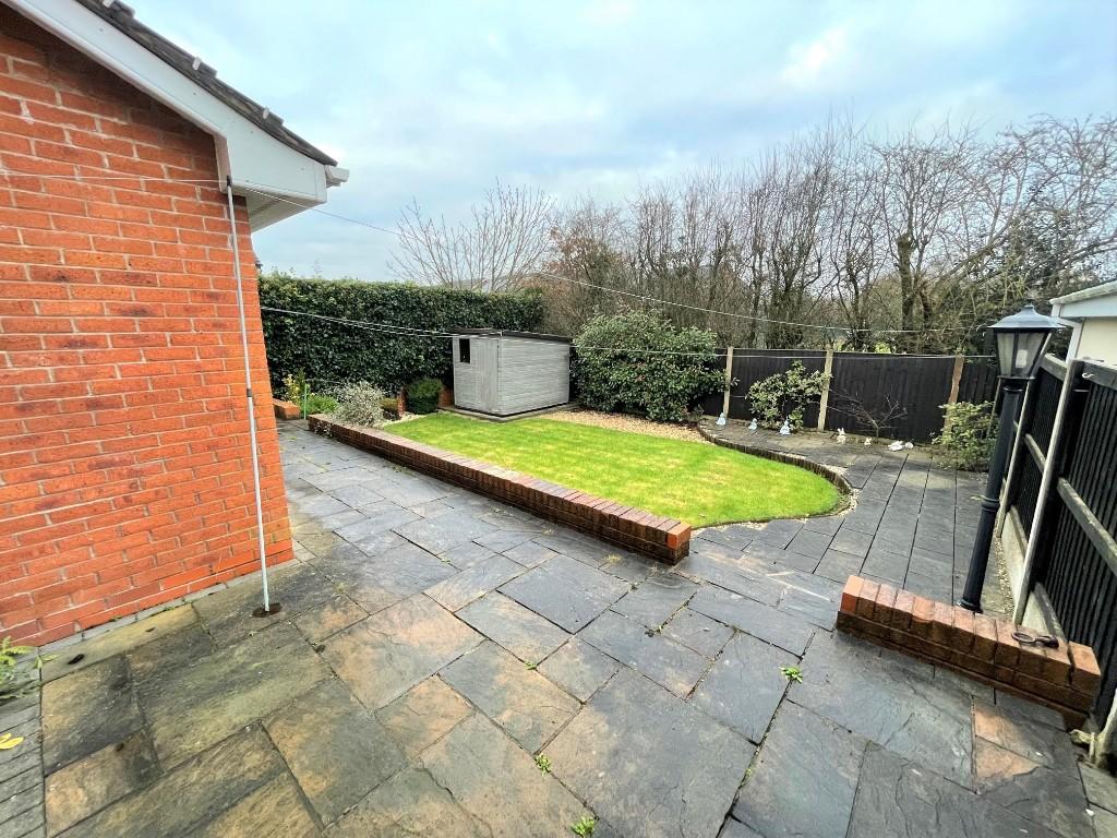 4 bedroom detached house for sale in Brambling Way, WA3