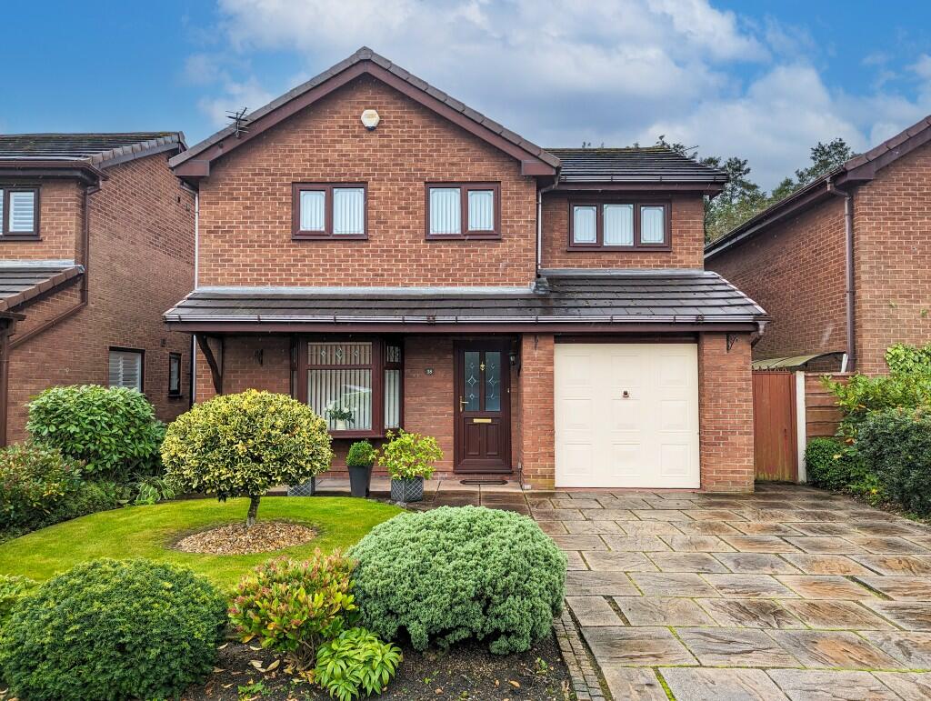 4 bedroom detached house for sale in Holdenbrook Close, Leigh, Greater