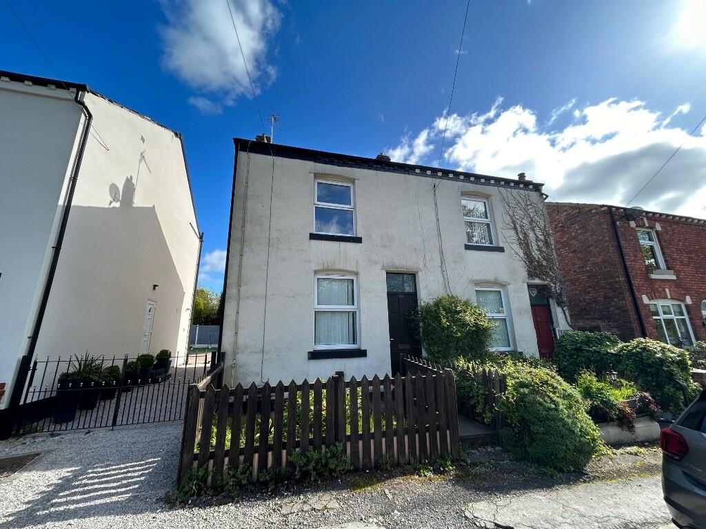 2 bedroom semidetached house for sale in Crooke Road, Wigan, Greater