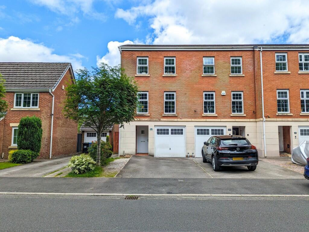 3 bedroom town house for sale in Ledgard Avenue, Leigh, Greater Manchester, WN7