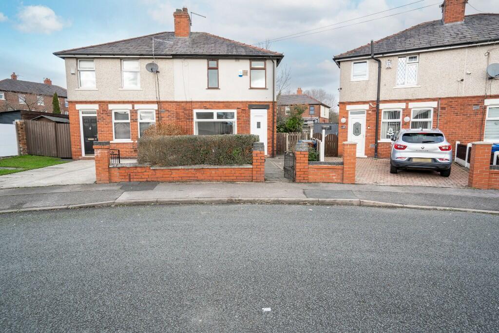 3 bedroom semi-detached house