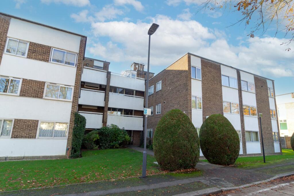 Main image of property: Stonegrove, Edgware, HA8