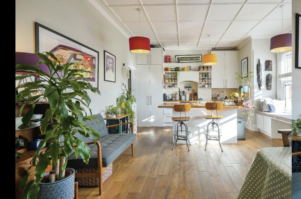 Main image of property: Herne Hill, London, SE24
