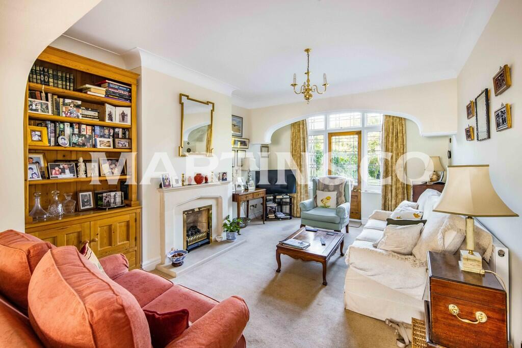 4 bedroom semidetached house for sale in Overton Drive, Wanstead, E11
