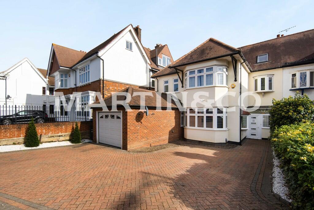 6 bedroom semi-detached house for rent in Hollybush Hill, Wanstead, E11