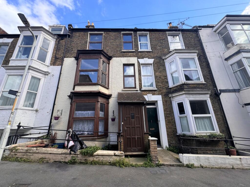 5 bedroom terraced house for rent in Grotto Hill Margate CT9