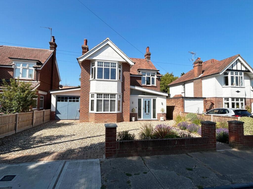 Main image of property: Newry Avenue, Felixstowe, IP11