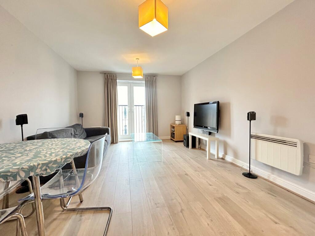 2 bedroom flat for rent in Montgomery Avenue, Far Headingley, Leeds, LS16
