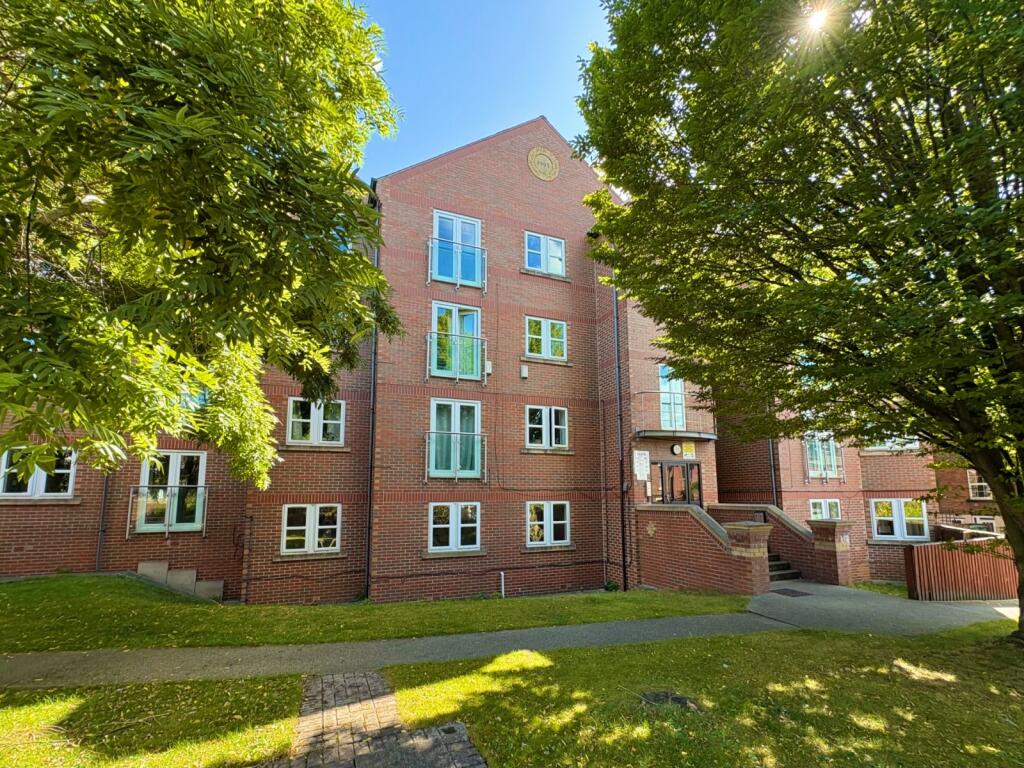 Main image of property: Kensington Terrace, Hyde Park, Leeds, LS6