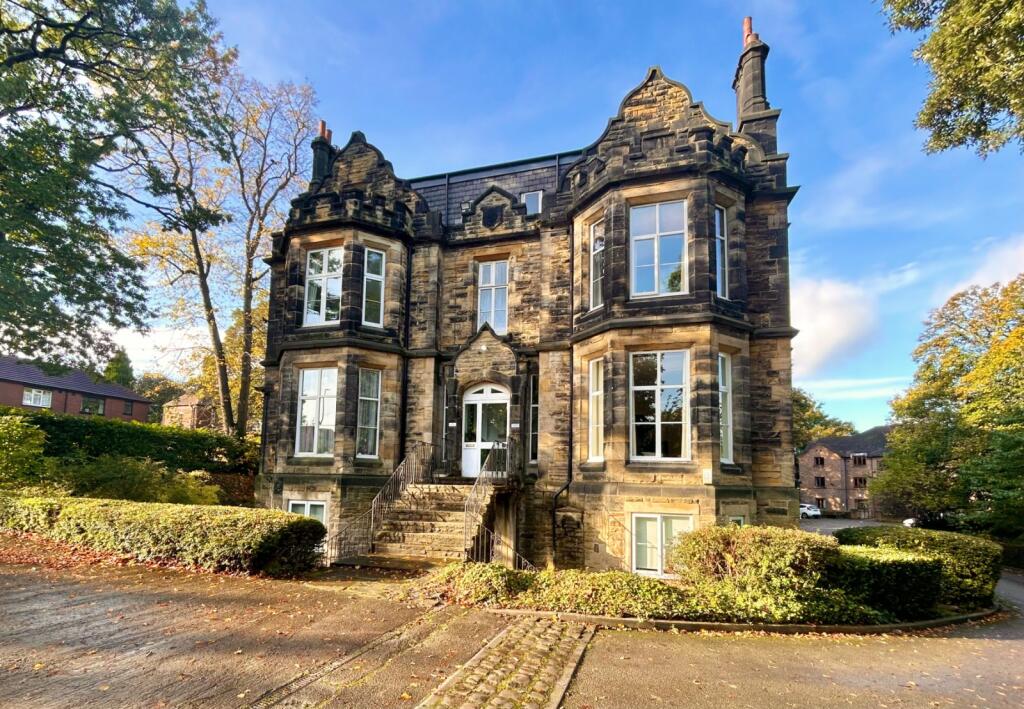 Main image of property: Kirkstall Lane, Kirkstall, Leeds, LS5