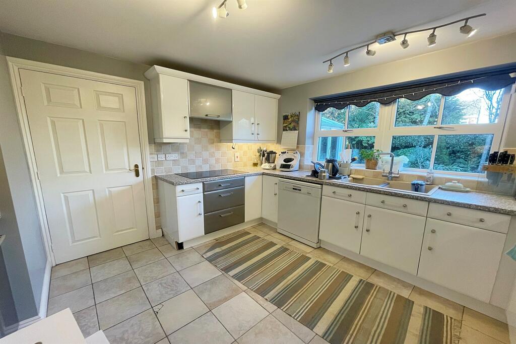 Additional property image - Ferndown