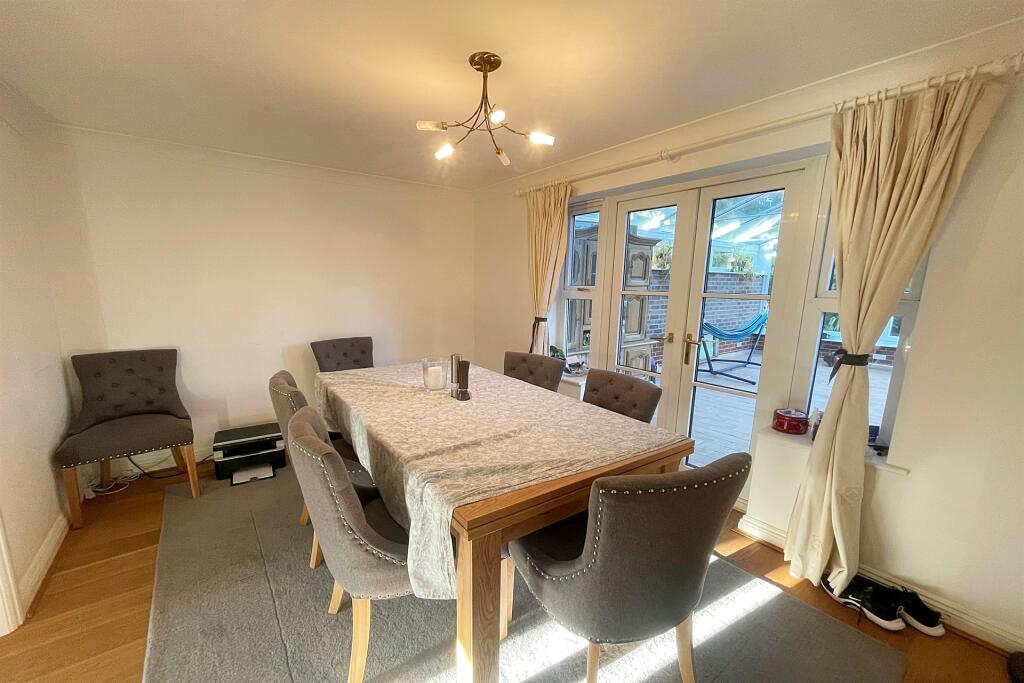 Additional property image - Ferndown