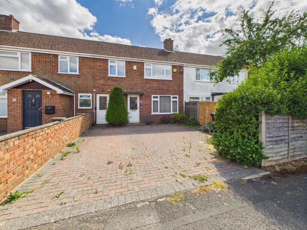 Main image of property: Corwen Road, Tilehurst, Reading