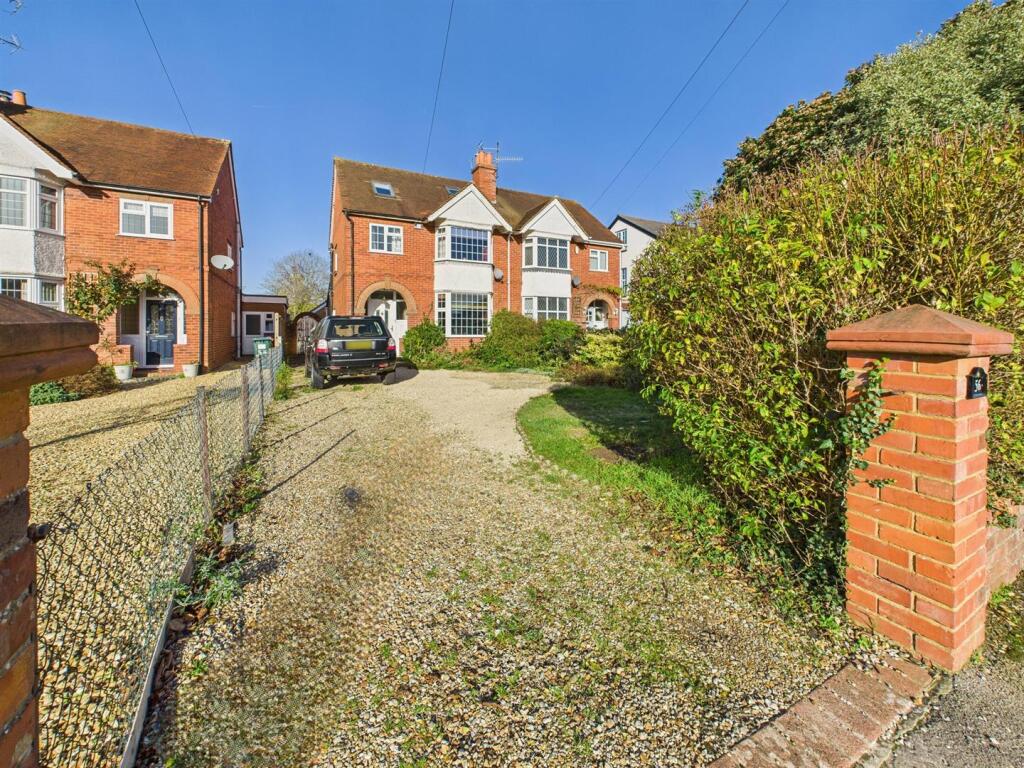 Main image of property: Crescent Road, Tilehurst, Reading