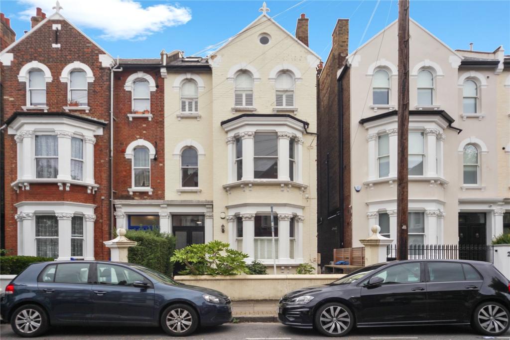 3 bedroom flat for sale in Sisters Avenue, Battersea, London, SW11