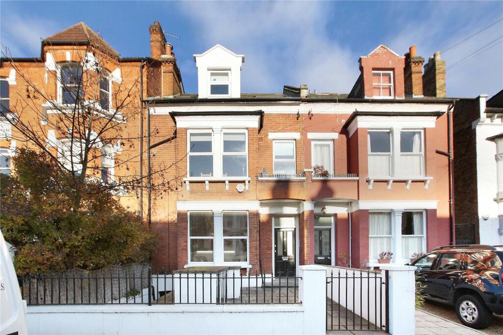 1 bedroom flat for sale in Balham Park Road, Balham, London, SW12