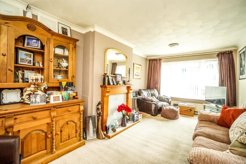 2 bedroom flat for sale in Charles Road, St. LeonardsOnSea, TN38
