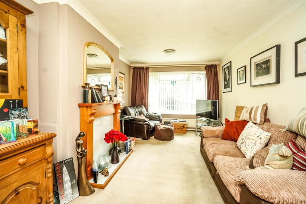 2 bedroom flat for sale in Charles Road, St. LeonardsOnSea, TN38