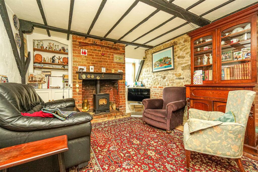 4 bedroom detached house for sale in Battery Hill, Fairlight, Hastings