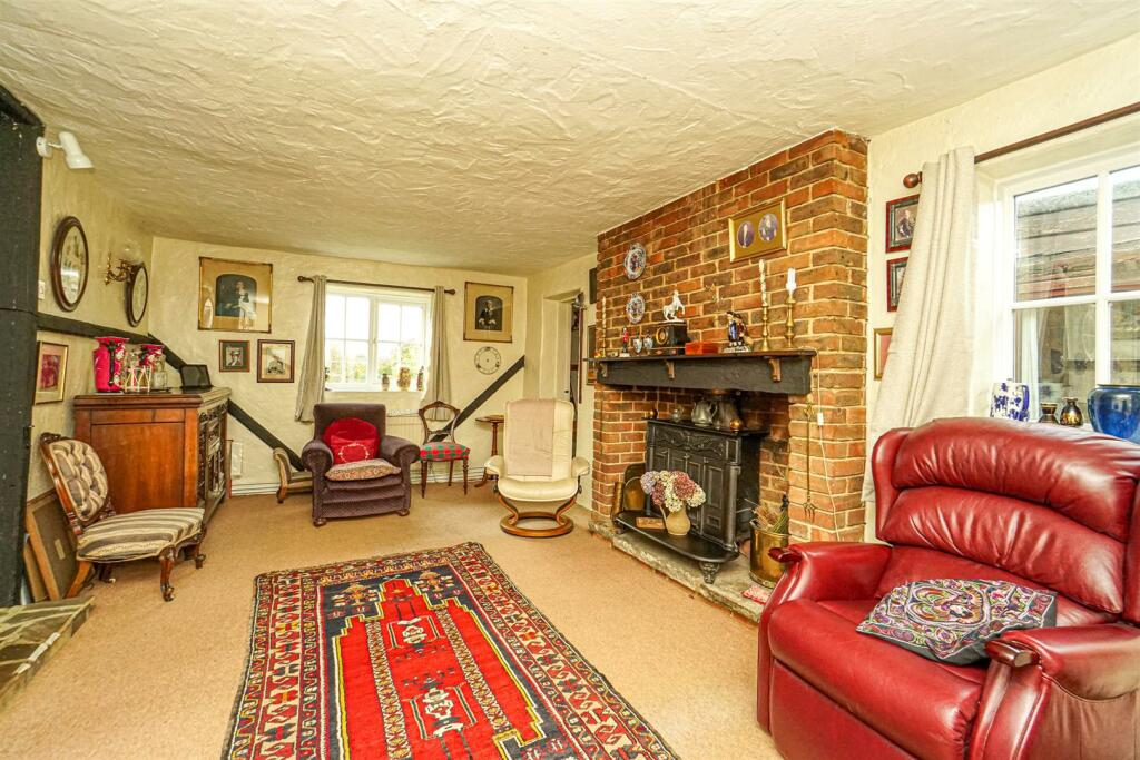 4 bedroom detached house for sale in Battery Hill, Fairlight, Hastings